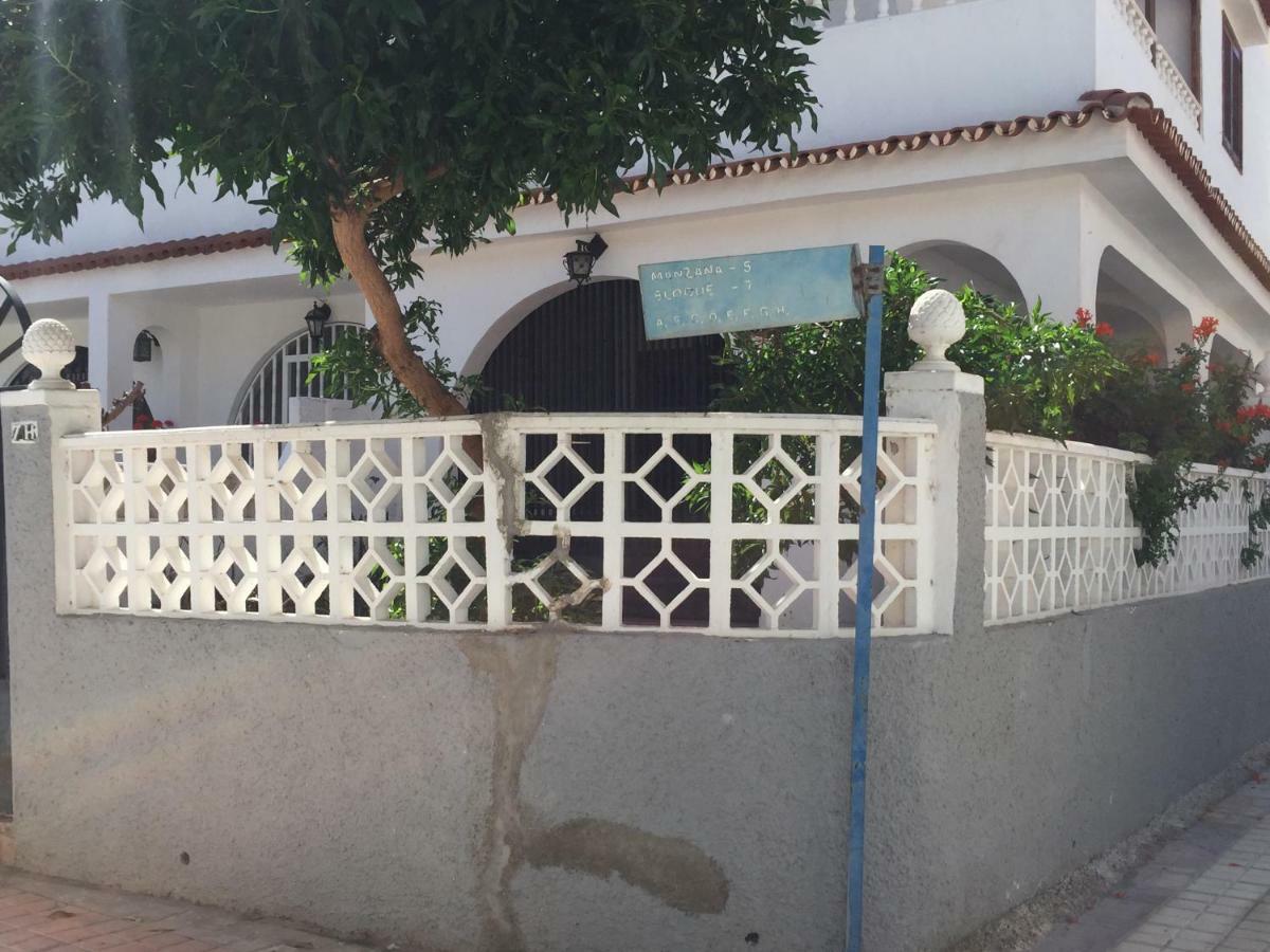 La Palmera1 Casa Al Primer Piso Con 2 Dormitorios - Two Bedroom House On The First Floor --- La Palmera 2 Casa En Planta Baja Con 1 Dormitorio, One Bedroom House On The Ground Floor Agaete  Eksteriør billede